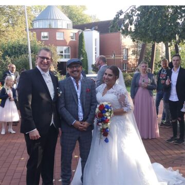 Gitman Hochzeitssänger live auf der Hochzeit von Anna und Nils 4 Hochzeiten. Von Braut zu Braut.